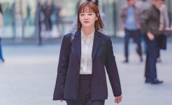 오늘의 웹툰 김세정, 본캐와 싱크로율 100% 온마음 완벽 변신