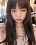 제니, 파격 뱅 헤어.. 안 어울리는 게 뭐야? [리포트:컷]