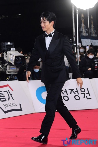 [T포토] 옥택연 '성큼성큼'