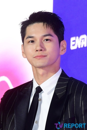 [T포토] 옹성우 '무결점 옹비드'