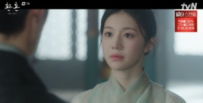 ‘환혼’ 이재욱♥고윤정, 입맞춤으로 확인한 감정 “그냥 보고 싶어서...”[종합]