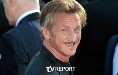 숀 펜, 전 부인은 31세 연하·새 여친은 29세 연하[할리웃통신]