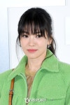 [T포토] 송혜교 세월 비켜가는 미모
