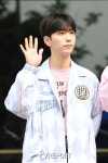 [T포토] 엑디즈 건일 '여심 설레는 인사'