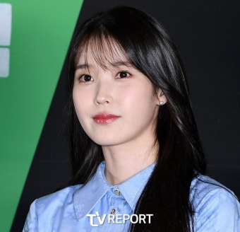 아이유 데뷔 15주년 기념 팬 콘서트 'I+UN1VER5E' 선예매 전석 매진 [공식]
