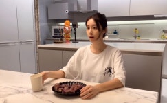 지연, 똑닮은 친오빠에 진짜 잘생겼었는데.. 지금은 아저씨