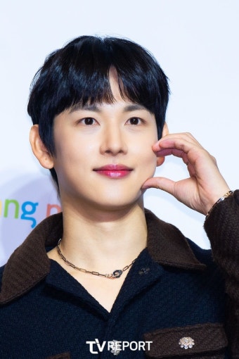 [T포토] 임시완 '이 구역, 애교 왕자'