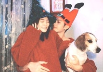 배우 왕정, 공개열애 후 뜨거운 스킨십 사진 공개...화끈한 성탄절