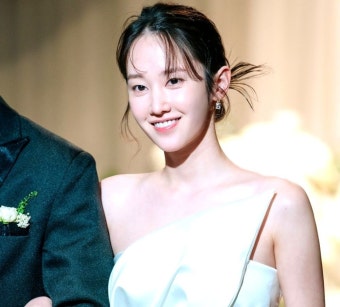 전종서, 웨딩드레스 자태 공개...남친 이충현 감독은 좋겠네 ('웨딩 임파서블')