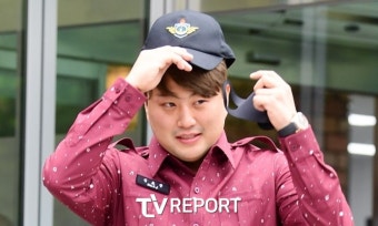 김호중, 뺑소니 혐의에도 공연 강행...팬들도 '김호중 감싸기'