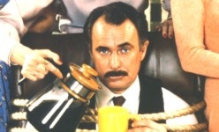 데브니 콜먼, 향년 92세로 사망...4월까지 활동 의지 드러냈는데 [할리웃통신]