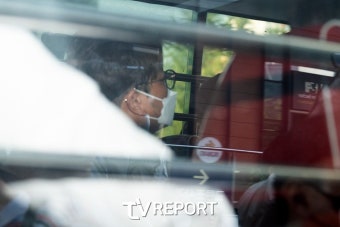 [T포토] 검찰로 송치되는 김호중
