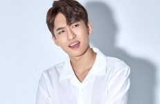 '연대 재수' 전현무, '고대 5수' 미미미누와 신경전 ('티처스')