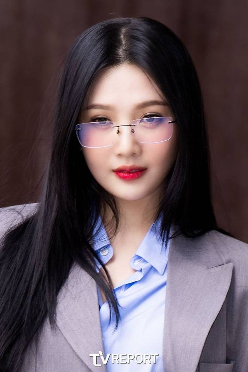 조이, SM엔터테인먼트와 재계약 체결…앞날 기대되는 이유