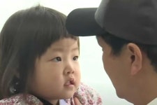 정웅인 막내딸 다윤이가 벌써...? 폭풍 성장 근황