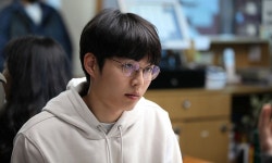 고아성, 한국이 싫어서 뉴질랜드로 떠났다...행복해 보이는 스틸 공개