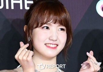 '아이즈원 출신' 히토미, 국내 재데뷔설 깜짝...이번엔 '김재중 걸그룹'