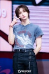 [T포토] 보이넥스트도어 성호 기대라고 넓혀놓은 어깨 주인