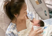 인기 女스타, 모유수유 사진 공개... 뜻밖의 논란 '시끌' [룩@글로벌]
