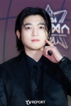 [T포토] 데이식스 성진 마, 볼콕은 정말 기본이지요~