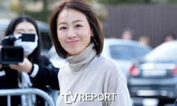 이미연 부친상, 슬픔 속 빈소 지켜...