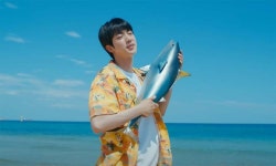 BTS 진 슈퍼참치? 낚시 중 참치 잡아서 탄생한 곡