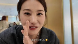 유인영, 제작발표회 비하인드 배우 20년 차...올 때마다 긴장되고 떨려 (인영인영)