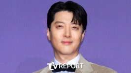 조윤희 이혼 이동건, 새 인연 찾았다...더블유플러스에서 새 출발