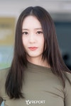 [T포토] 크리스탈 마주치면 떨려