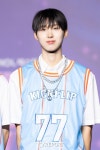 [T포토] 킥플립 주왕 아련한 눈빛