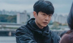 첫 방송 앞두고 상반신 노출부터…19금 설정으로 난리 난 한국 드라마의 정체