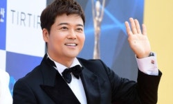 경찰, 전현무 '링거 의혹' 수사 착수…'주사 이모 게이트' 계속