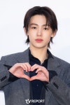 [T포토] 코르티스 성현 '남자의 애교는 옳다'
