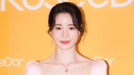 네일서리다 | '흥행 보증' 여배우 출격→방영 전부터 대박 조짐…입소문 제대로 탄 韓 드라마 ('멋진 신세계')