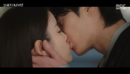 아이유, 변우석에 고백 후 뜨거운 키스…선위 교지 후 위기 (21세기 대군부인) [종합]