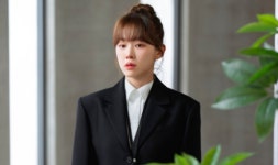 '축구선수→대기업 회장' 영혼 체인지 서사…첫방 전부터 벌써 입소문 탄 韓 드라마 ('신입사원 강회장')