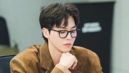 '최고 시청률 9.4% 신화' 신작 소식에 방영 2개월 전부터 기대 만발 중인 韓 드라마 ('포핸즈')