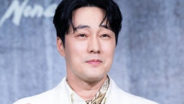 '시청률 21.8%' 신드롬 넘을까…13년 만에 SBS 복귀해 대박 흥행 예고한 韓 드라마 ('김부장')
