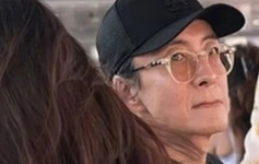 배용준, 몰라보게 바뀐 '백발' 근황 이어…박수진은 '청순 미모' 그대로