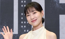 하윤경 