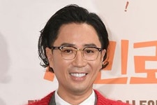 '56세' 정재형, 기능 시험 100점 맞더니…첫 운전면허증 취득 [RE:스타]