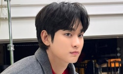 '무혐의' 받자마자 직행…김수현, 국내 복귀 전 타국서 기지개 켰다 [종합]