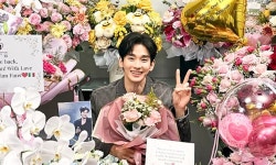 '활동 재개' 김수현, 복귀하자마자 '박제' 당했다…소속사도 힘 보태 [RE:스타]