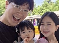 박수홍 일가족, 딸 울음 달래느라→비행기 1시간 지연…