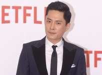 이기찬, 독감 예방 시기→‘히트곡’ 들고 약국 무대로…