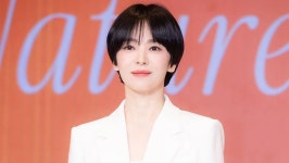 송혜교, 절친 박솔미 '김치 브랜드 홍보' 나섰다…이례적 피드 '박제' [RE:스타]