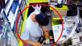 편의점 아르바이트 첫날, 금품 털어 달아난 20대