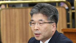 경찰청장, 경찰 통신망 이원화 추진한다