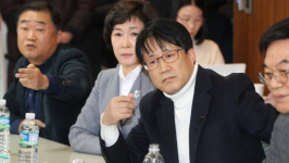 최저임금위 첫 전원회의서 노-사 위원 충돌