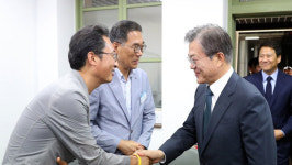문 대통령, 오늘 양대노총 위원장 비공개 면담